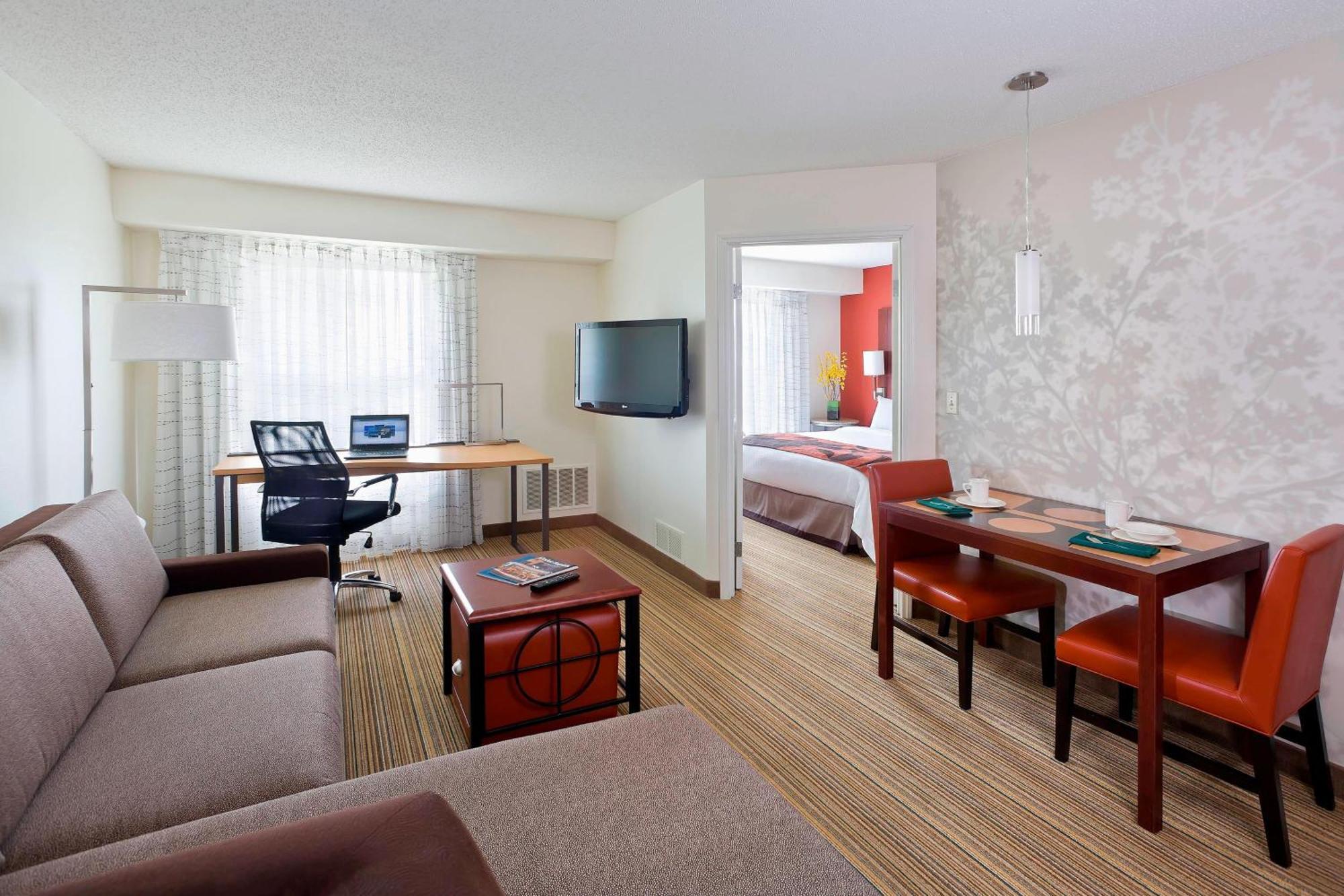 Residence Inn By Marriott Cedar Rapids Exterior photo