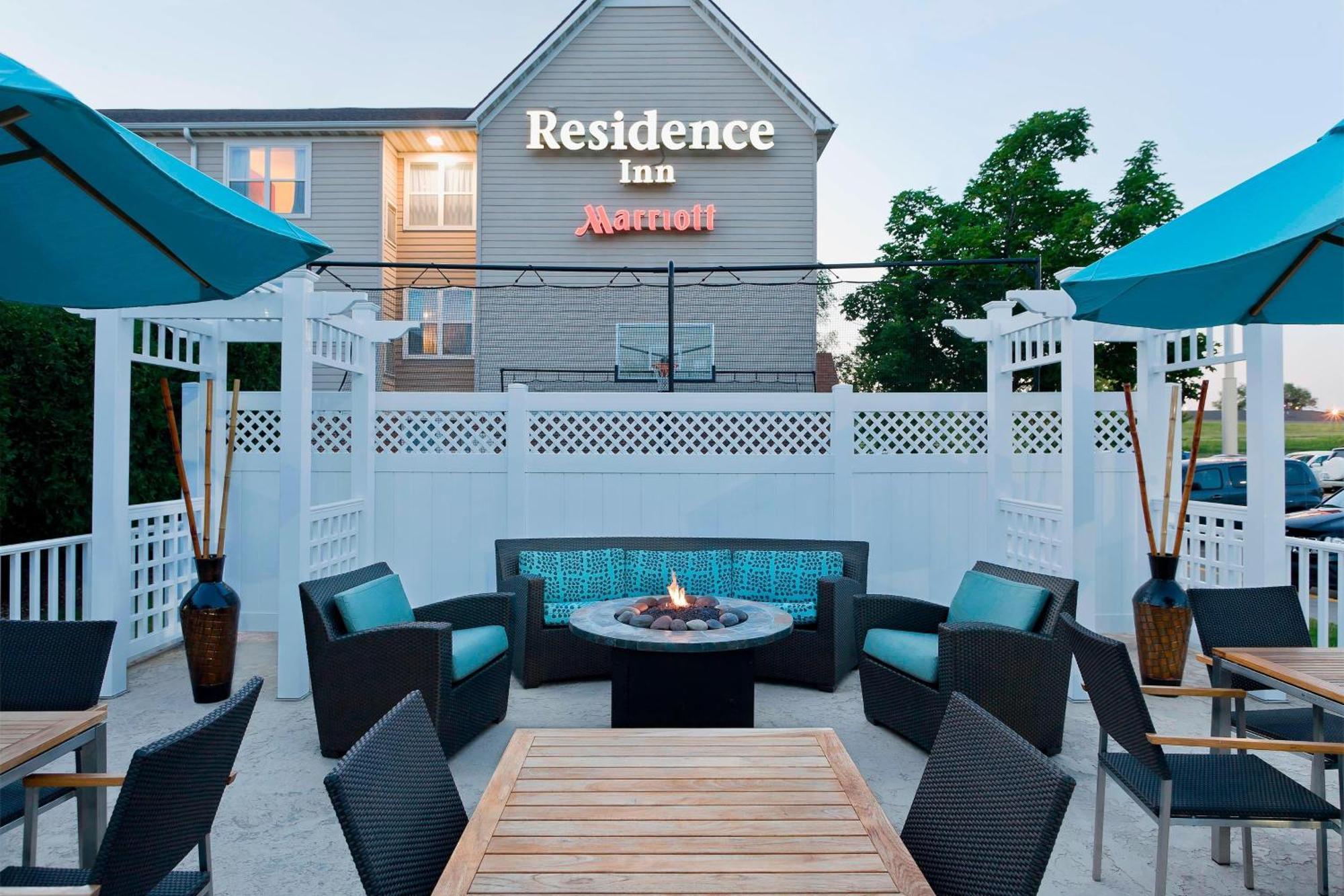 Residence Inn By Marriott Cedar Rapids Exterior photo